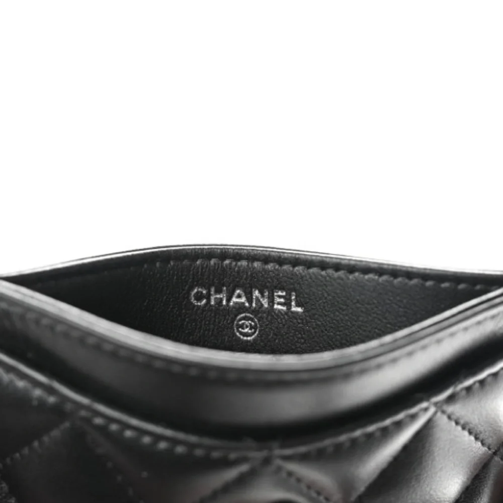 Pristine and Rare 🖤 Chanel Lambskin Quilted Card Holder -So Black
